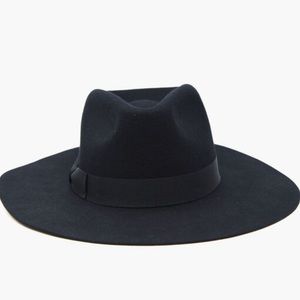 Nwot black wide brim hat